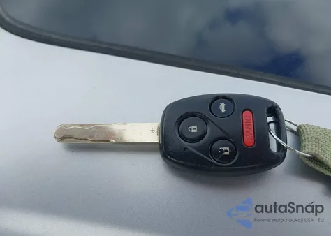 2010 Honda Accord 2.4 Ex-L from USA, damaged, VIN 1HGCP2F8XAA024708